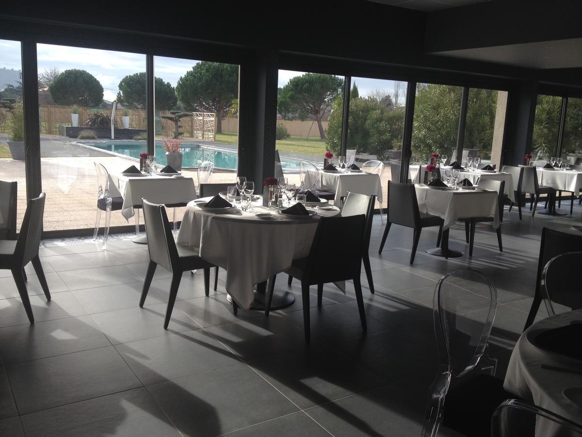 Sous Les Pins Etoile-sur-Rhone Exterior foto
